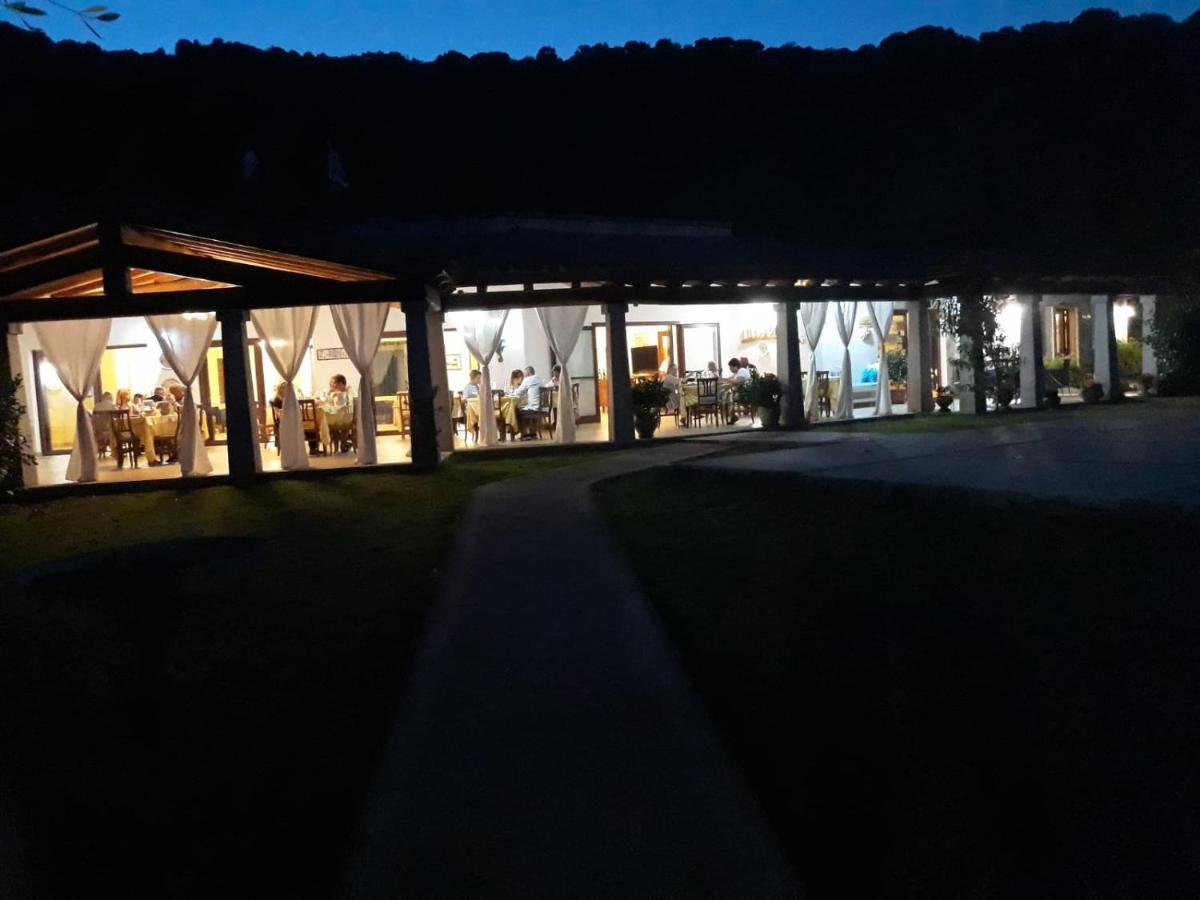 Hotel Lu Baroni Budoni Eksteriør bilde